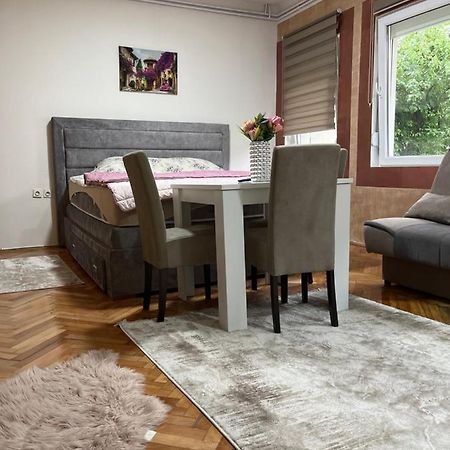 Aloha Apartment Нови пазар Екстериор снимка